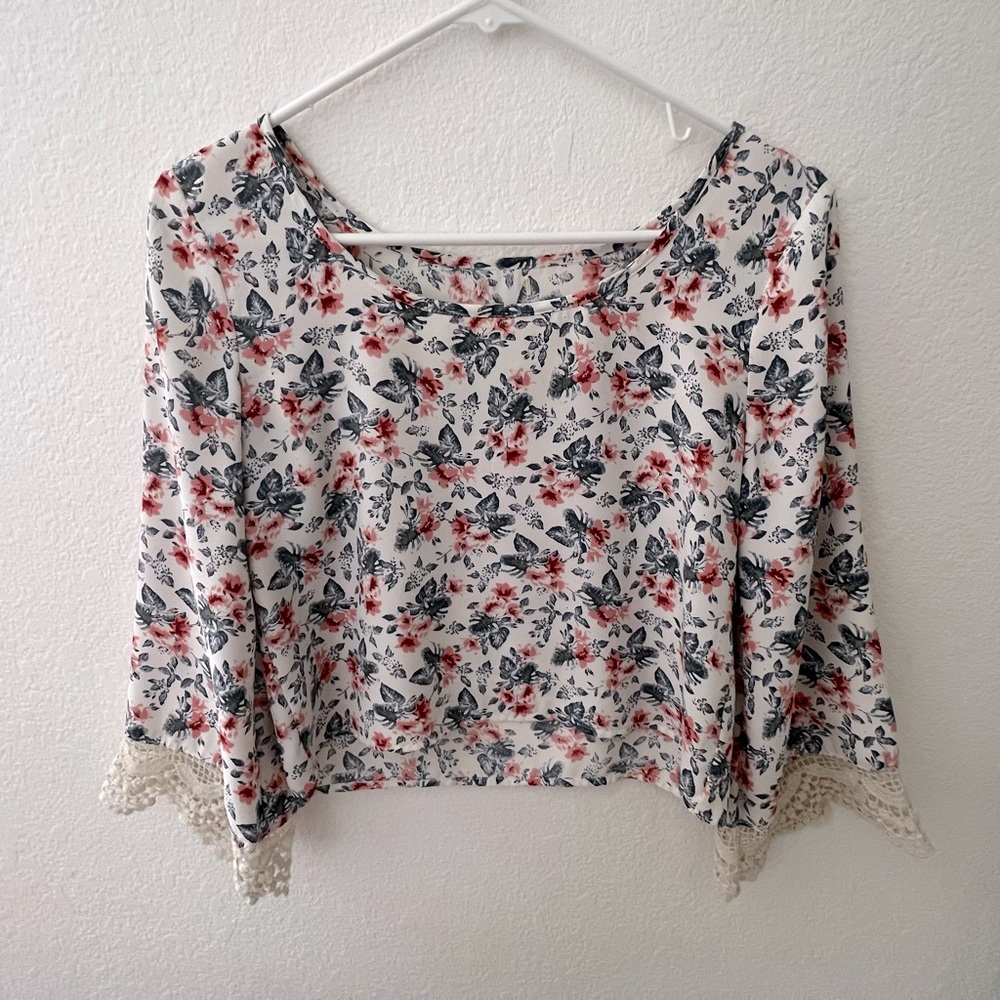 Beautiful floral and lace flowy long sleeve shirt